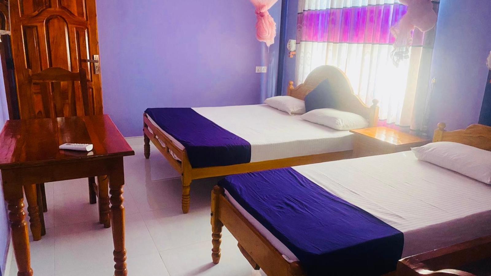 Snp Star Guest House Trincomalee Exterior photo