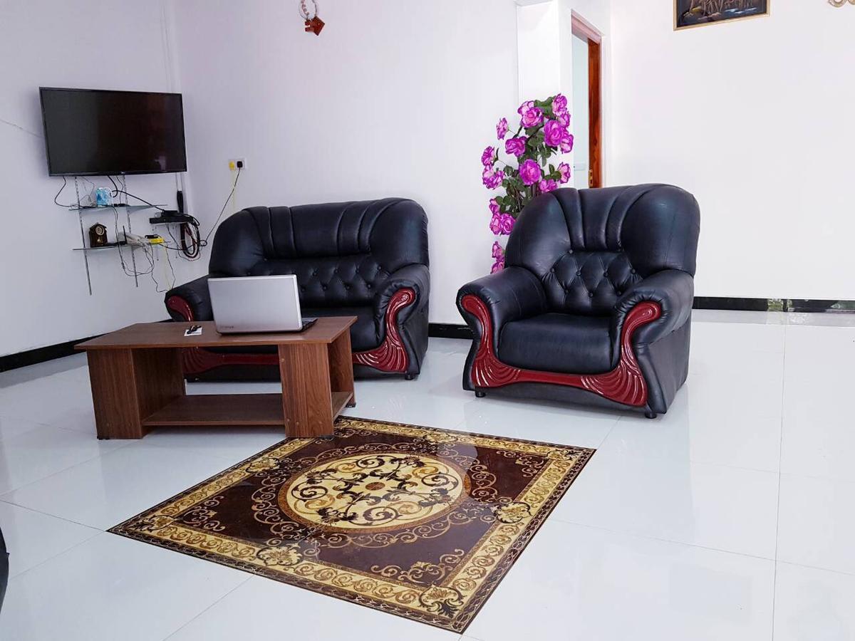 Snp Star Guest House Trincomalee Exterior photo