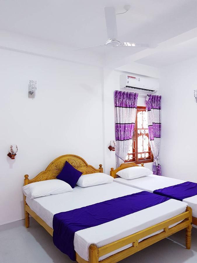 Snp Star Guest House Trincomalee Exterior photo